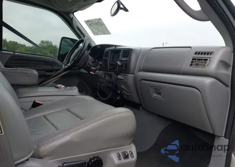 2003 Ford Excursion Xlt from USA, damaged, VIN 1FMNU41S03EB70783